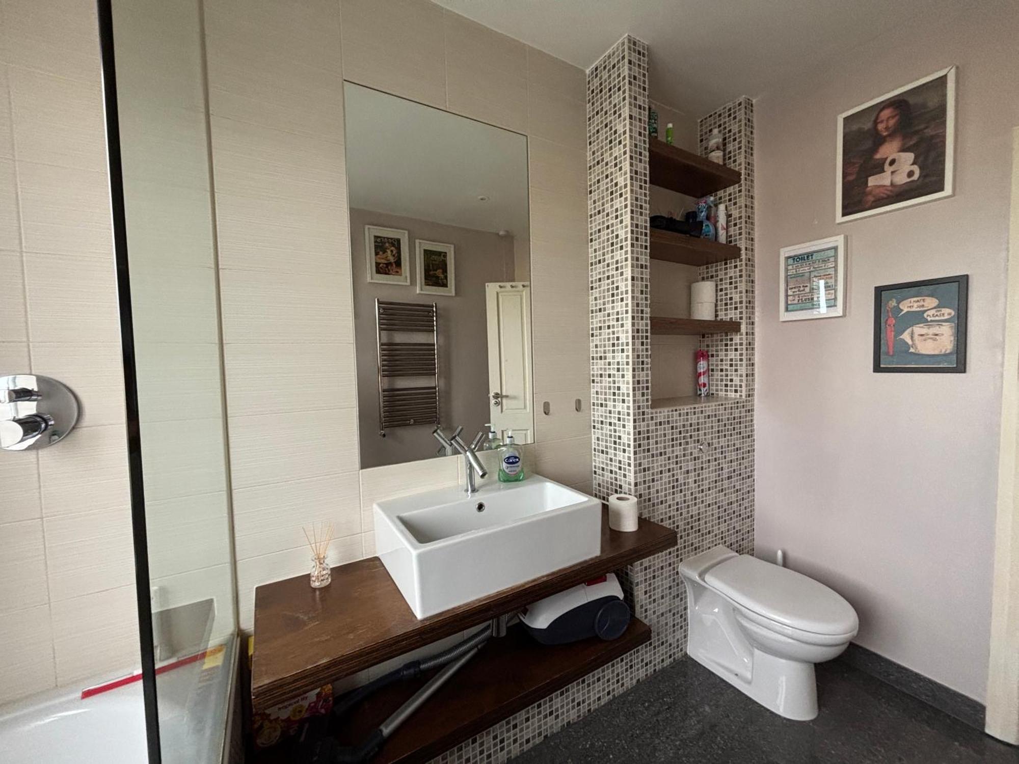 Entire House Floor Perfect For Couples & Freelancers - Available For Single Too Hotel London Exterior photo
